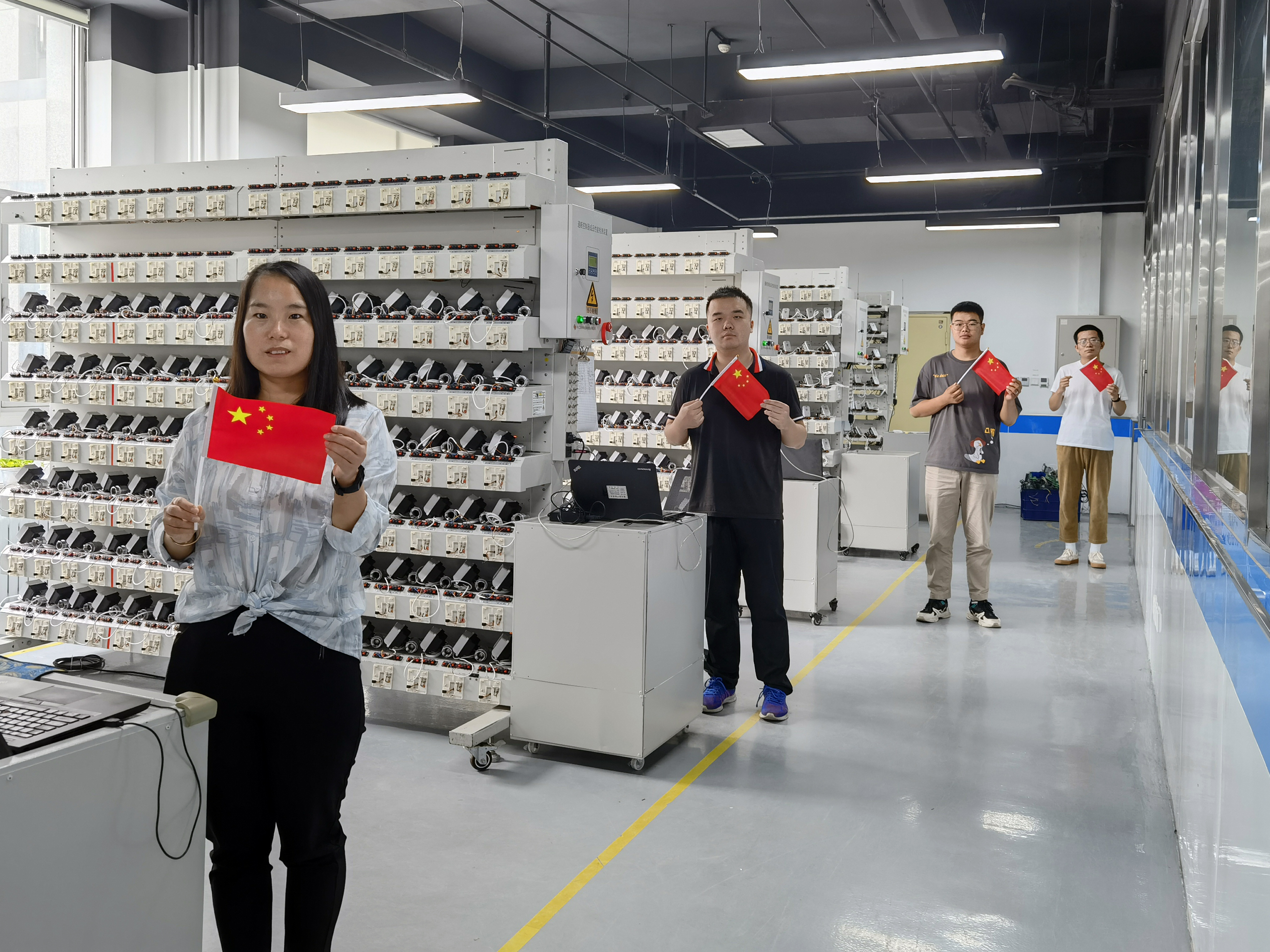 我和国旗合个影丨来自菲律宾亚星人的表白(图8)